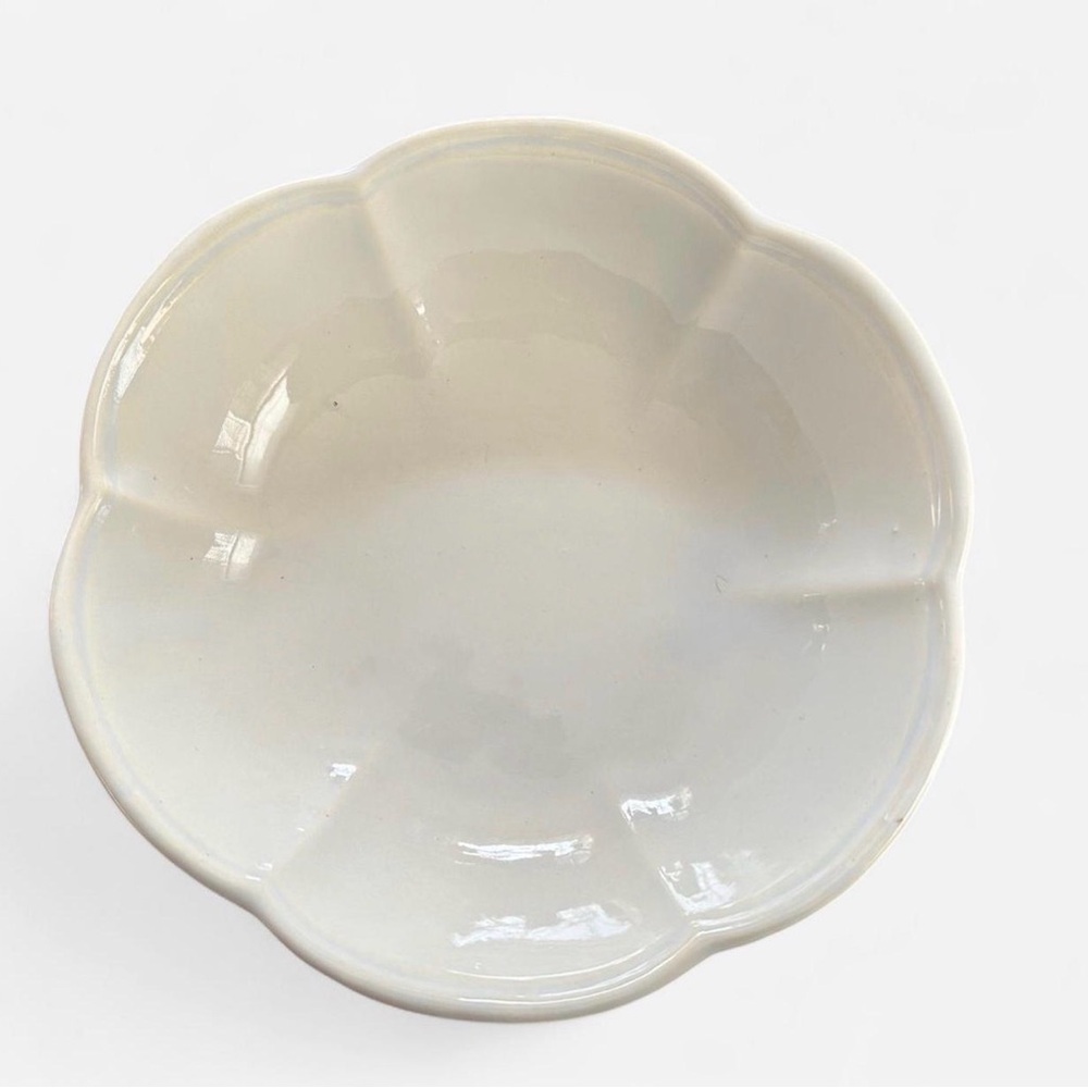 Vintage McCoy 7528 Ice Blue Scalloped Trinket Dish Petal Rim Cottagecore